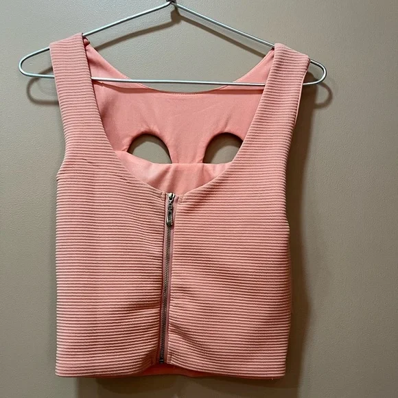 Peach crop top small (s) - Picture 3 of 4